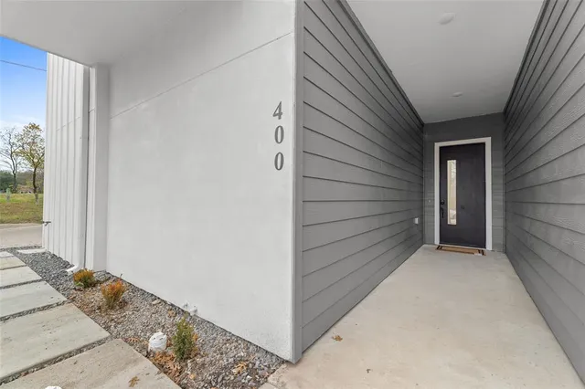 $695,000 | 400 South Henderson Avenue, Dallas, TX 75223