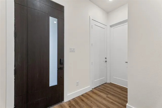 $695,000 | 400 South Henderson Avenue, Dallas, TX 75223