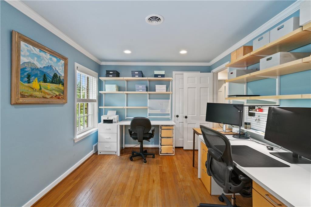 427 Coventry Road Pittsburgh, PA 15213 - Photo 18 of 36