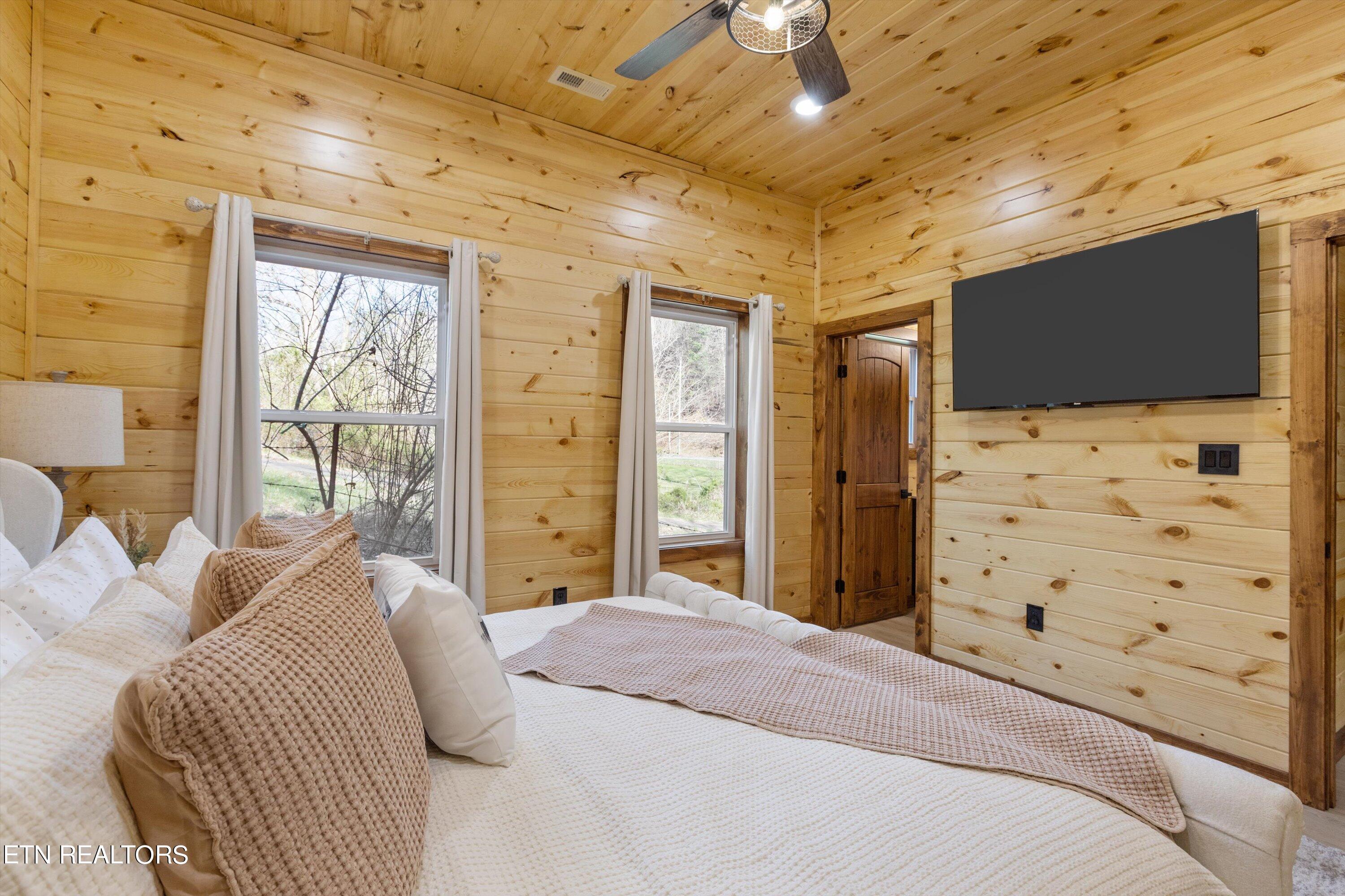 1469 North Newcomb Hollow Road Sevierville, TN 37862 - Photo 29 of 55 33-1469NewcombHollowRd18