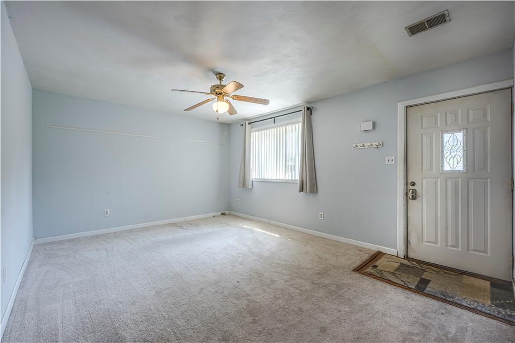 327 Beech Road Pittsburgh, PA 15239 - Photo 11 of 48