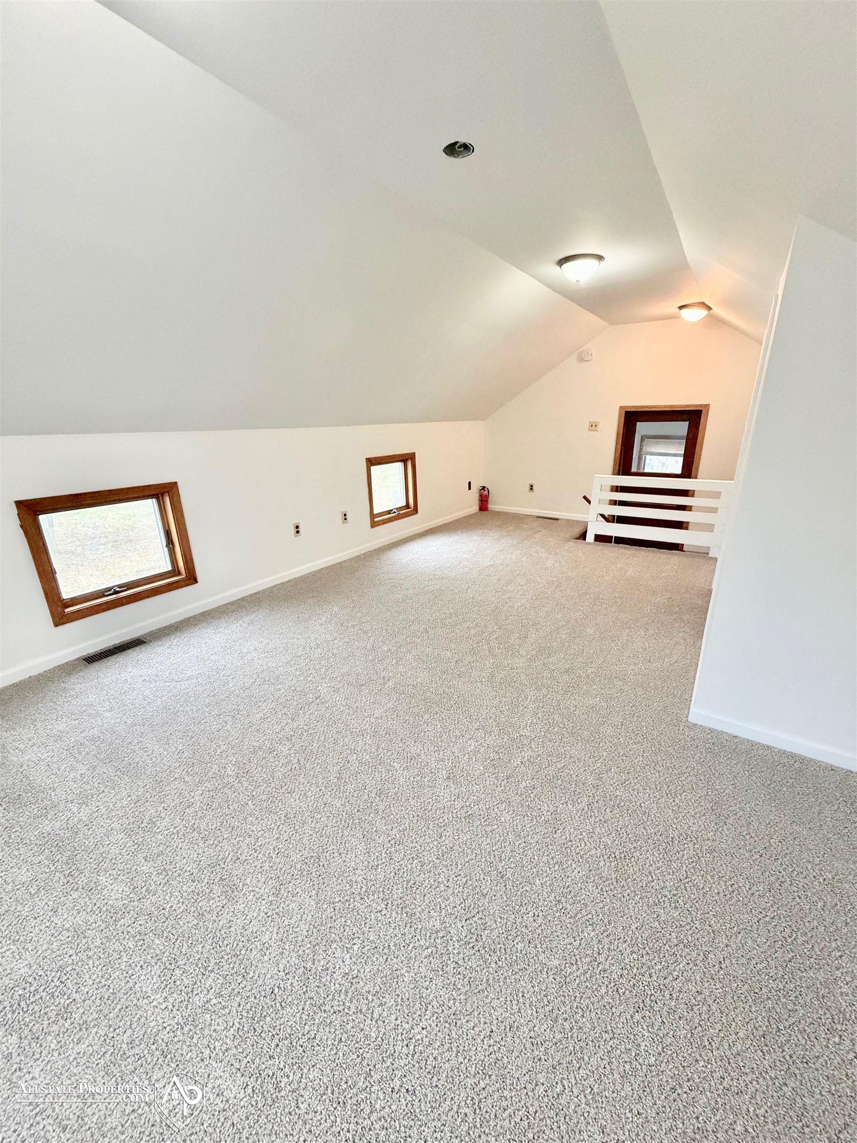 5501 North State Road Davison, MI 48423 - Photo 28 of 41 Upper Level Bed (3)