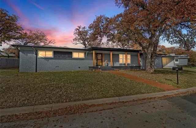 $424,000 | 1201 Northwest 6th Avenue, Mineral Wells, TX 76067