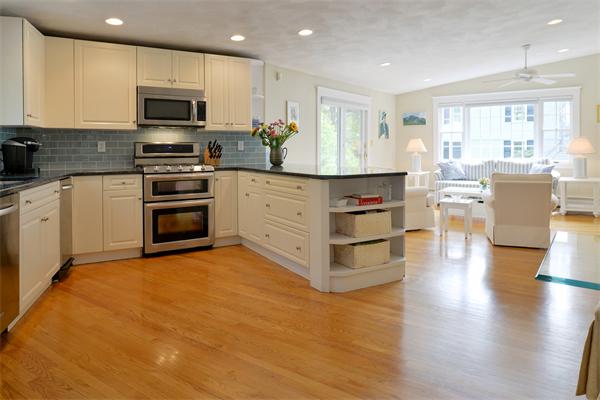98 Bellevue Road Swampscott, MA 01907 - Photo 13 of 26 Gallery Image 13