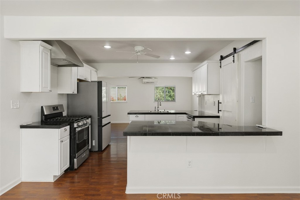 4117 Bel Air Street Riverside, CA 92503 - Photo 4 of 24