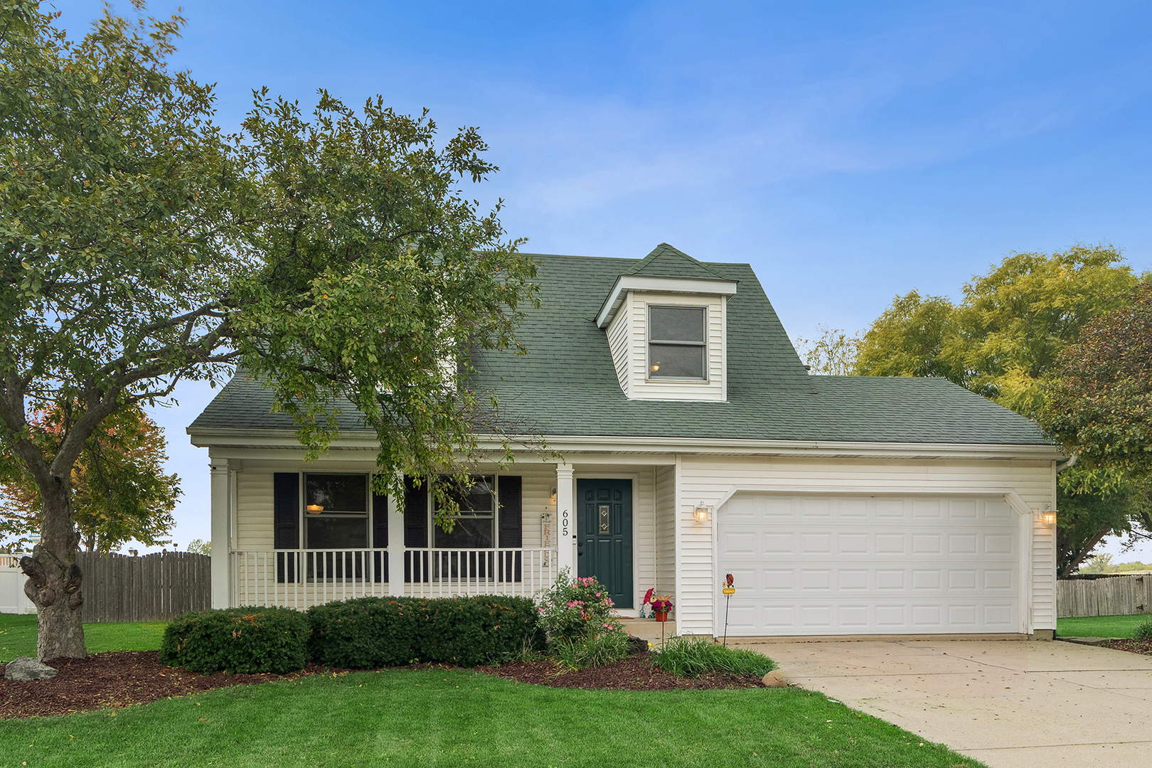 605 Beattie Street Elwood, IL 60421 - Photo 1 of 1 front view of house with a yard