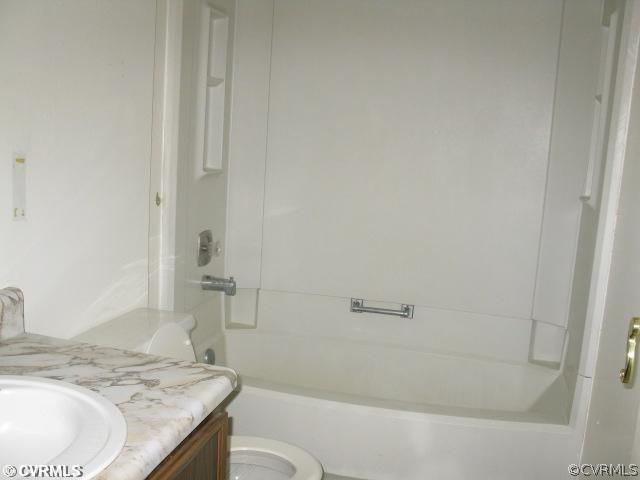 4200 Laurel Oak Road Richmond, VA 23237 - Photo 6 of 6 Master Bath