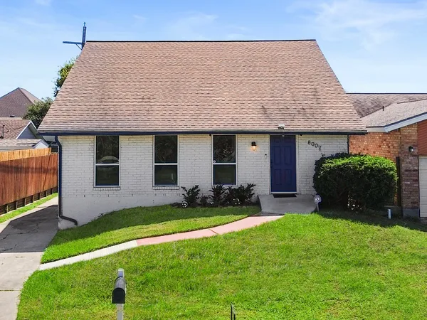 $350,000 | 8007 Beluche Drive, Galveston, TX 77551