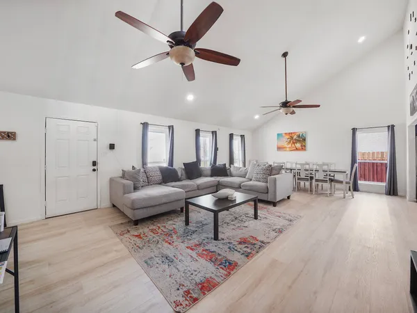 $350,000 | 8007 Beluche Drive, Galveston, TX 77551