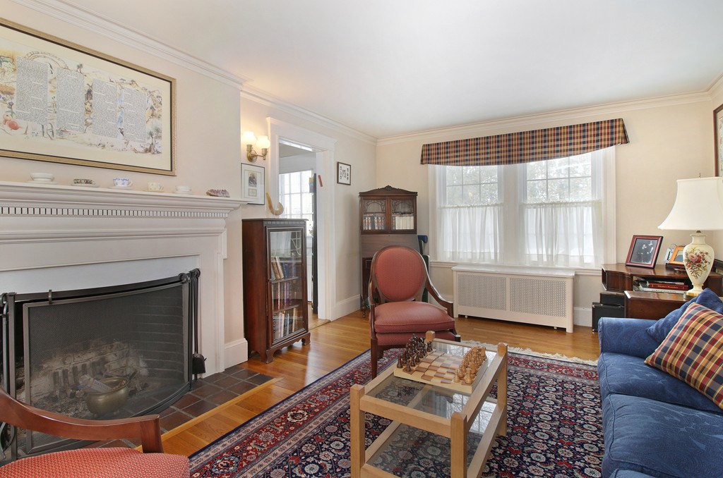 59 Channing Road Newton, MA 02459 - Photo 3 of 28