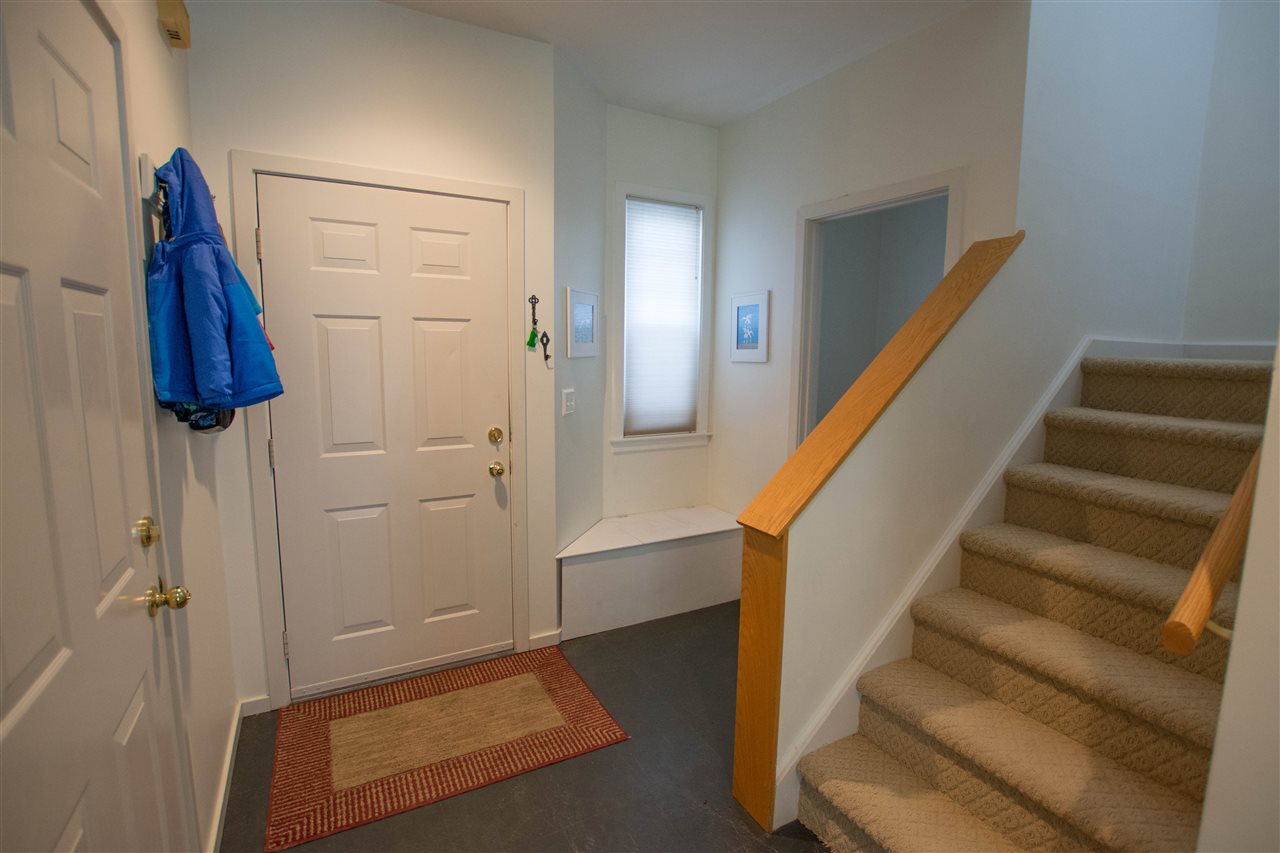 22 Larch Road South Burlington, VT 05403 - Photo 2 of 32 Gallery Image 2