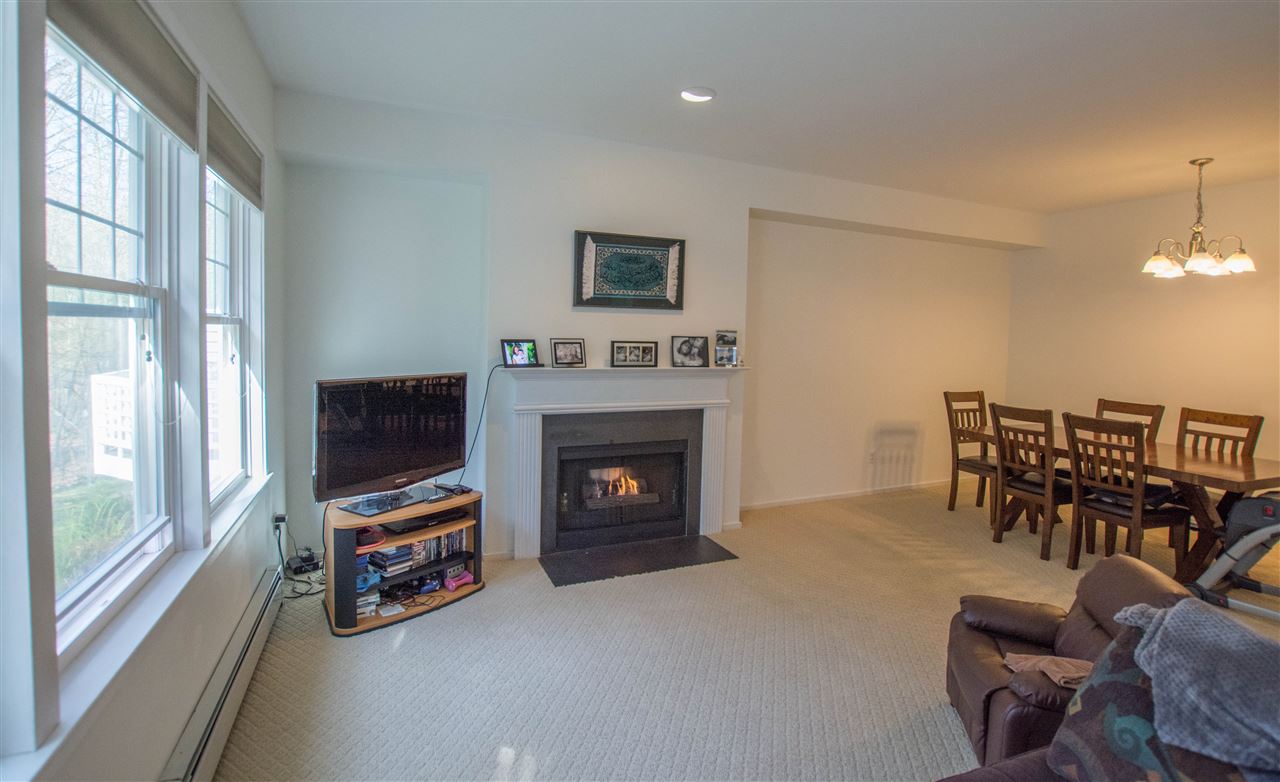22 Larch Road South Burlington, VT 05403 - Photo 7 of 32 Gallery Image 7