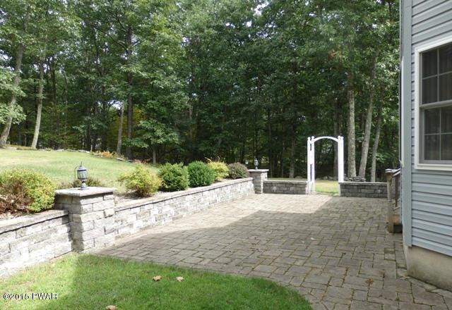 133 Oak Ridge Drive Milford, PA 18337 - Photo 10 of 12