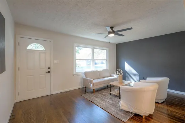 $218,899 | 12312 East 52nd Terrace, Independence, MO 64055