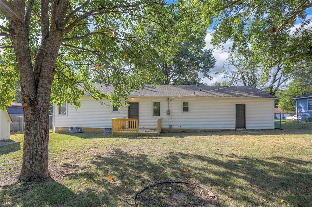 12312 East 52nd Terrace Independence, MO 64055 - Photo 24 of 27