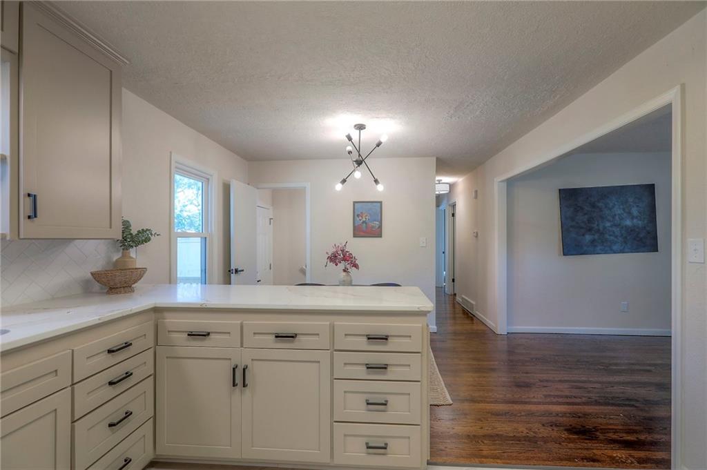 12312 East 52nd Terrace Independence, MO 64055 - Photo 8 of 27