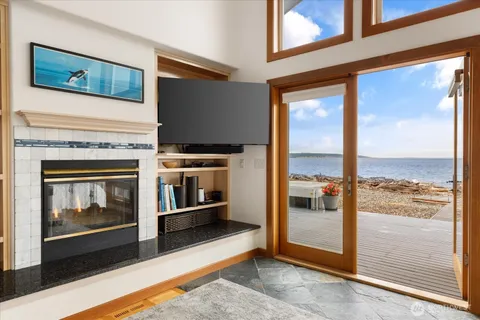$1,895,000 | 333 Keystone Avenue, Coupeville, WA 98239