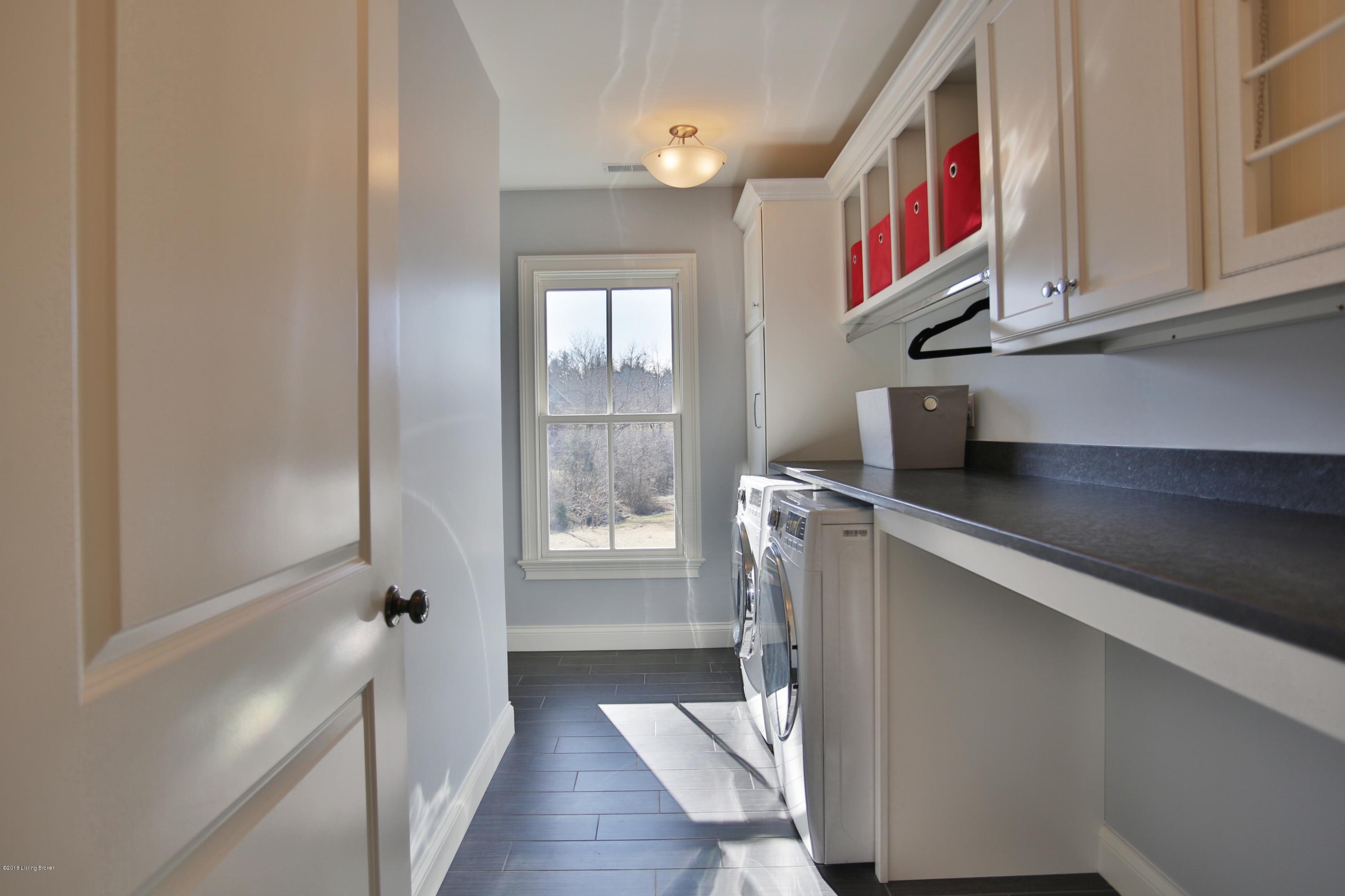 6714 Regal Road Louisville, KY 40222 - Photo 38 of 49 2nd floor laundry