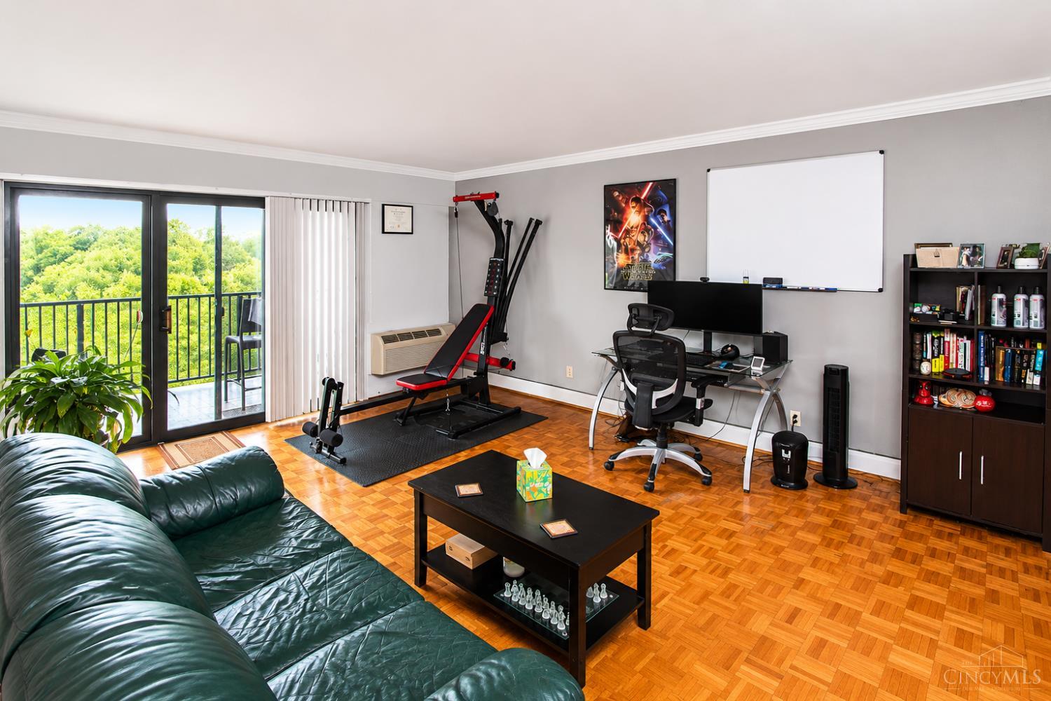 1815 William Howard Taft Road, Unit 809 Cincinnati, OH 45206 - Photo 2 of 22