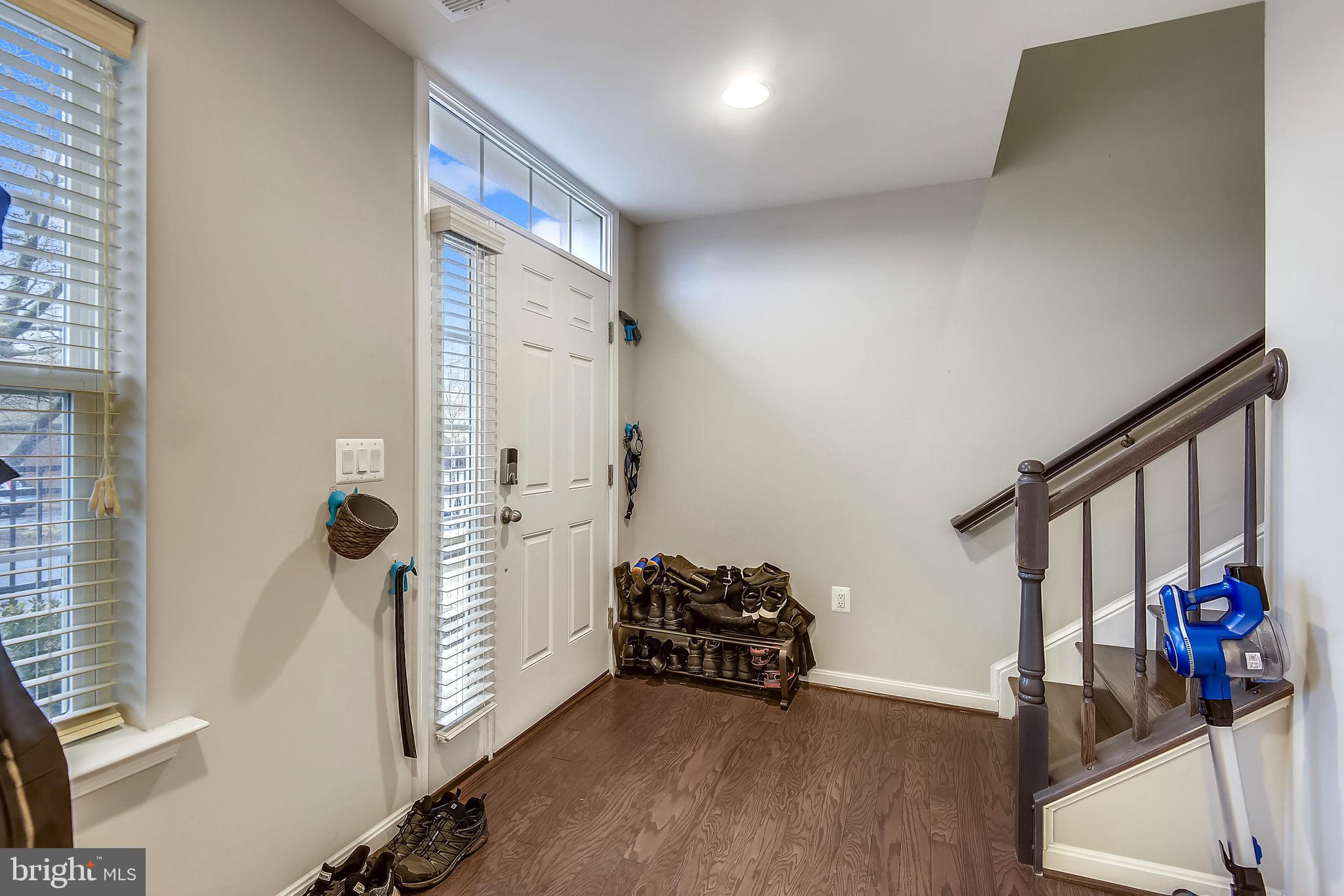 16020 Madison Ridge Place Gainesville, VA 20155 - Photo 13 of 40 Gallery Image 13