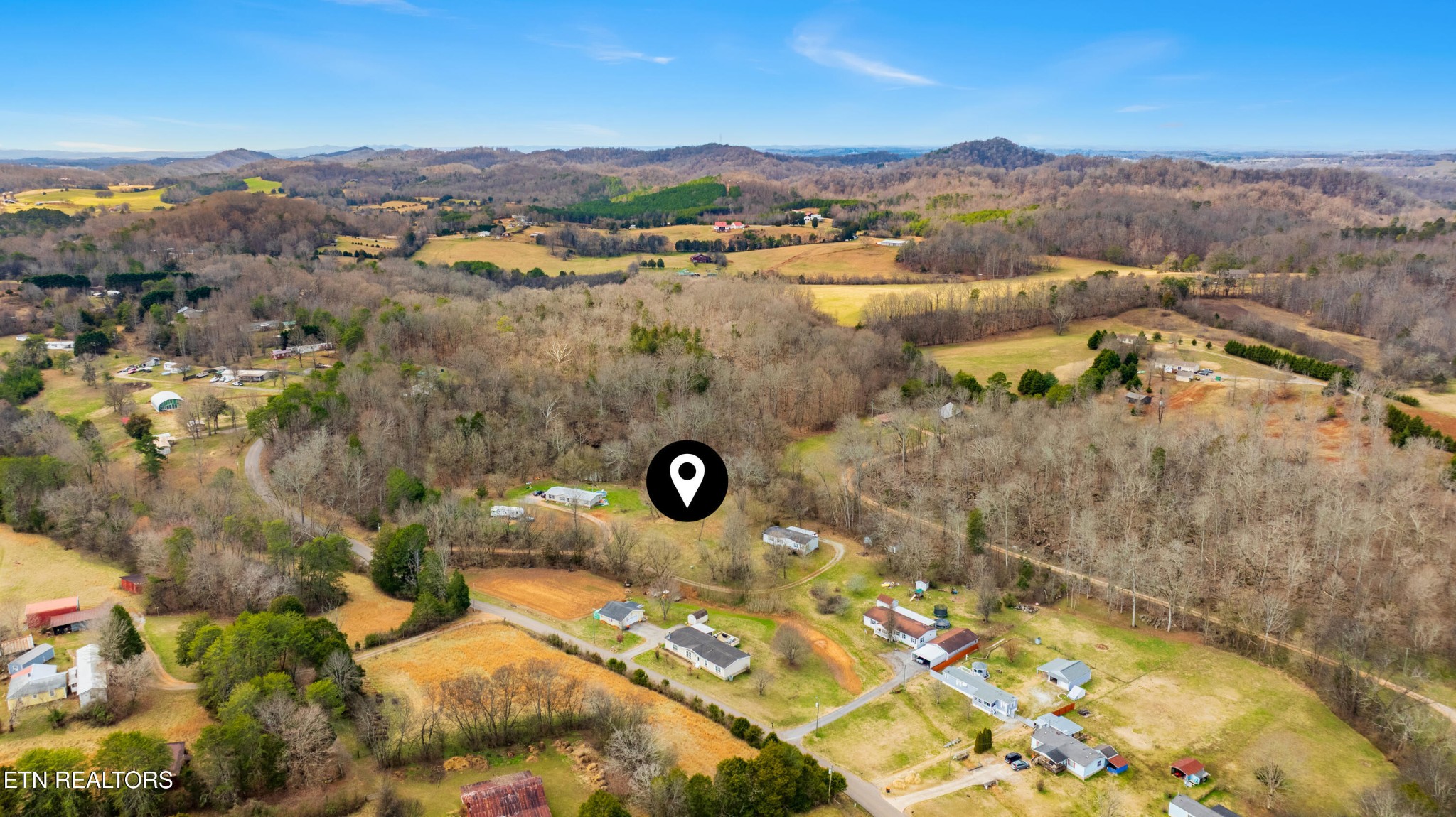 1038 Cloyds Church Road Greenback, TN 37742 - Photo 3 of 12 Gallery Image 3
