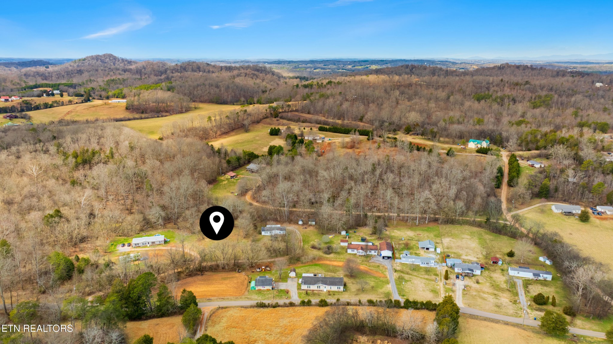 1038 Cloyds Church Road Greenback, TN 37742 - Photo 4 of 12 Gallery Image 4