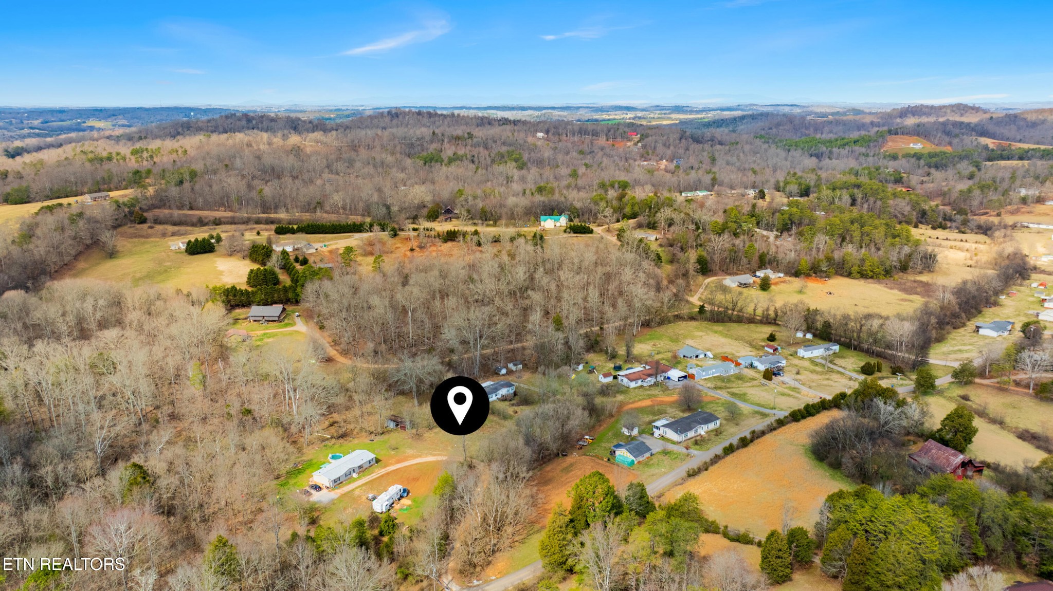 1038 Cloyds Church Road Greenback, TN 37742 - Photo 5 of 12 Gallery Image 5