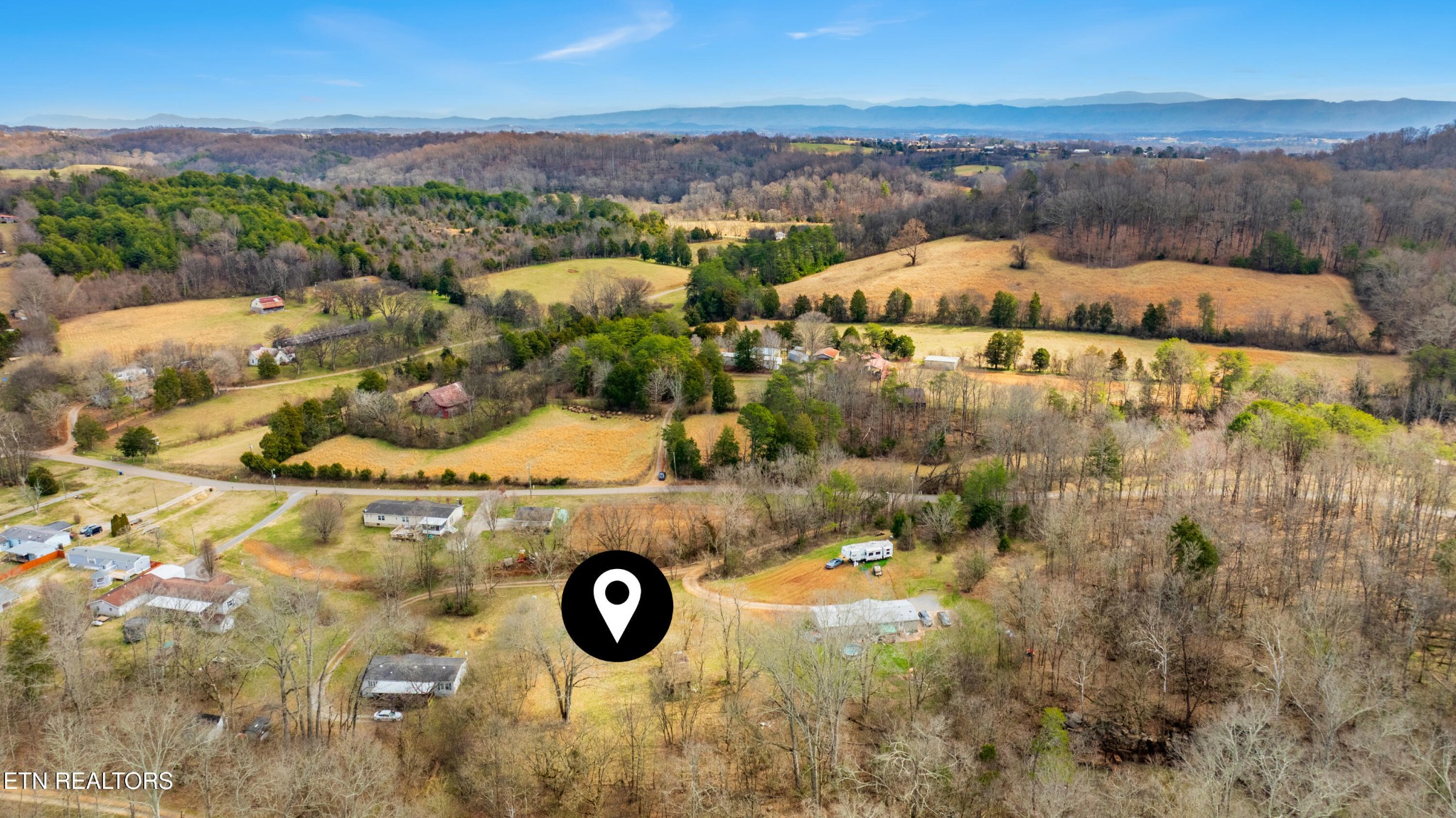 1038 Cloyds Church Road Greenback, TN 37742 - Photo 8 of 12 Gallery Image 8
