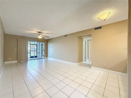 $115,000 | 6301 Newtown Circle, Unit 1A2, Tampa, FL 33615