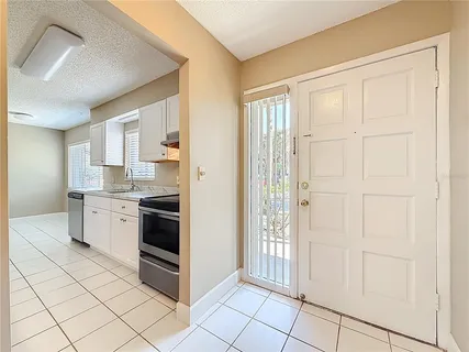 $115,000 | 6301 Newtown Circle, Unit 1A2, Tampa, FL 33615