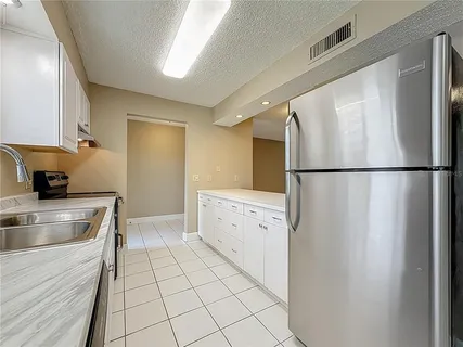 $115,000 | 6301 Newtown Circle, Unit 1A2, Tampa, FL 33615