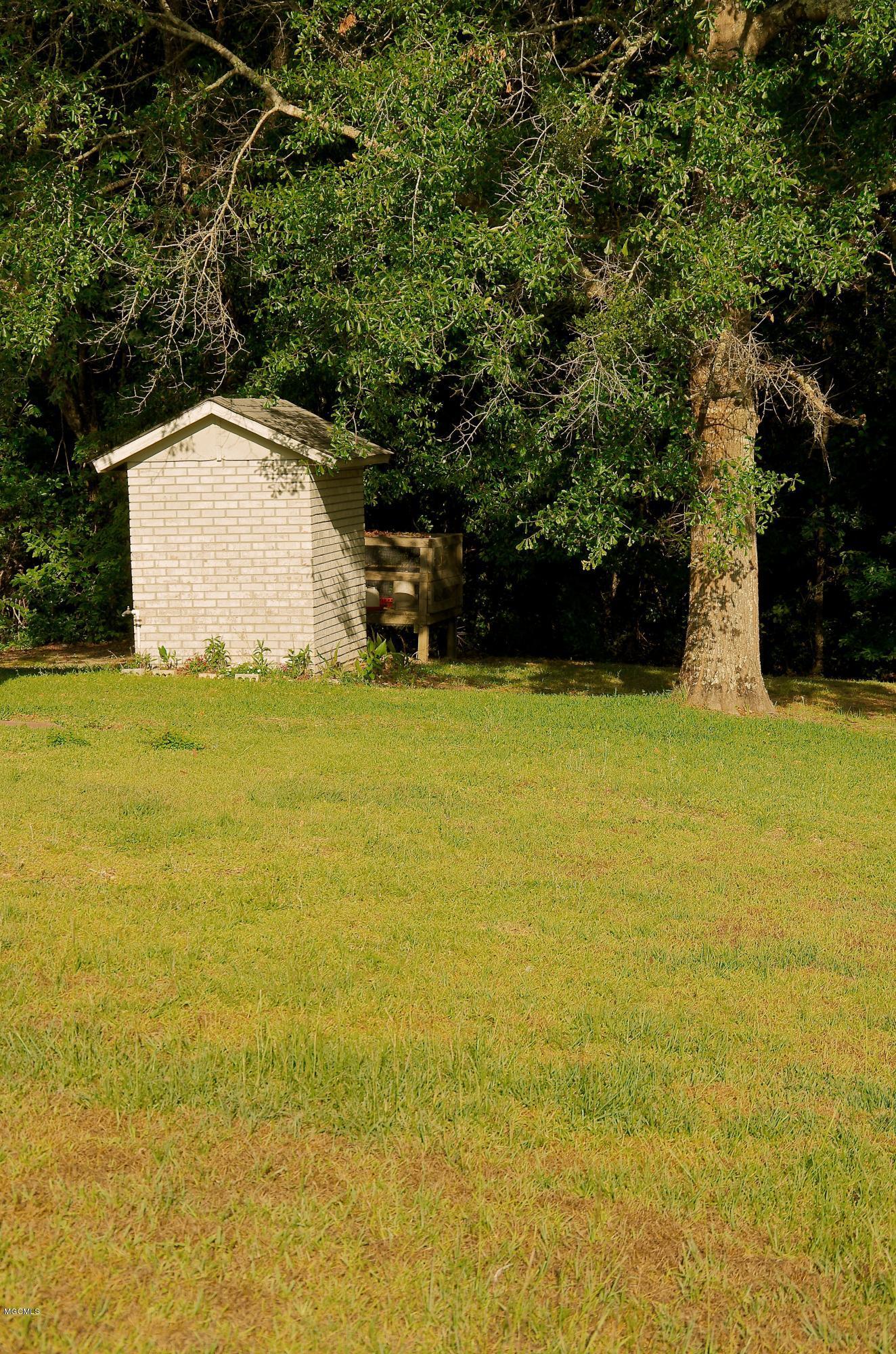 13628 Wolf River Road Gulfport, MS 39503 - Photo 47 of 47 Well House