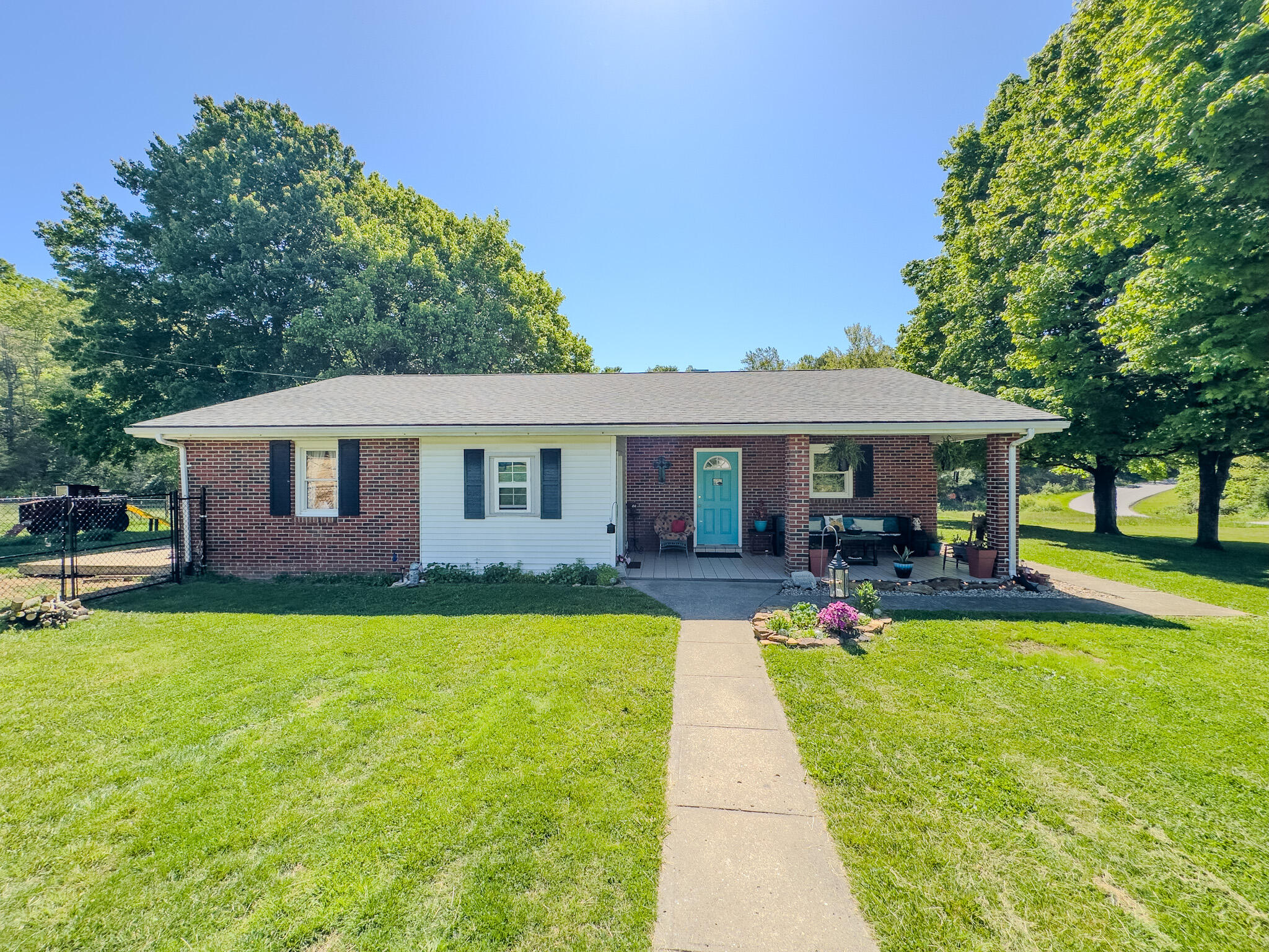 2481 McCammon Ridge Road McKee, KY 40447 - Photo 1 of 62 65677a74-3101-4d60-95d7-979d4cfe7440