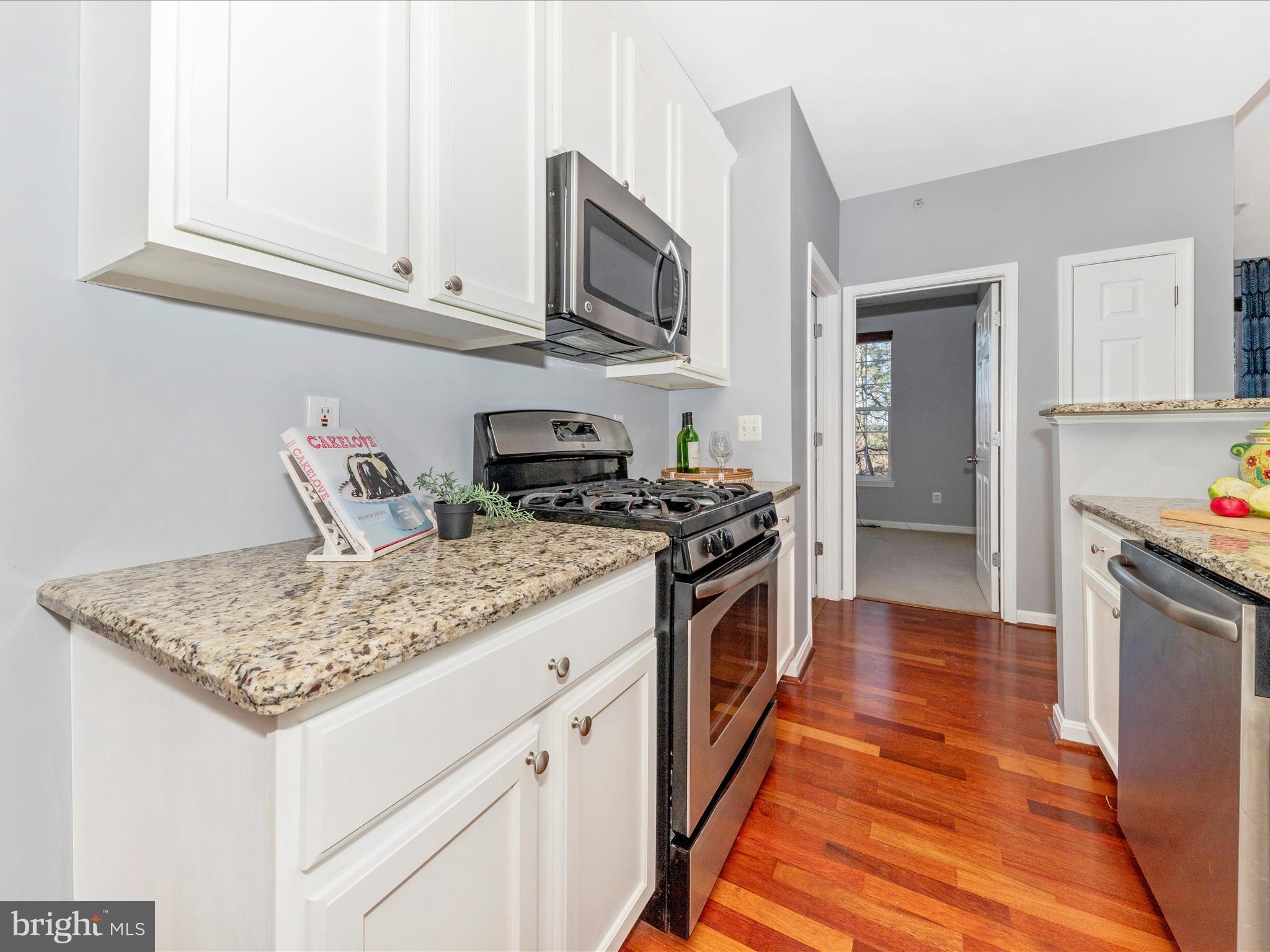 12705 Found Stone Road, Unit 7302 Germantown, MD 20876 - Photo 14 of 54 Kitchen