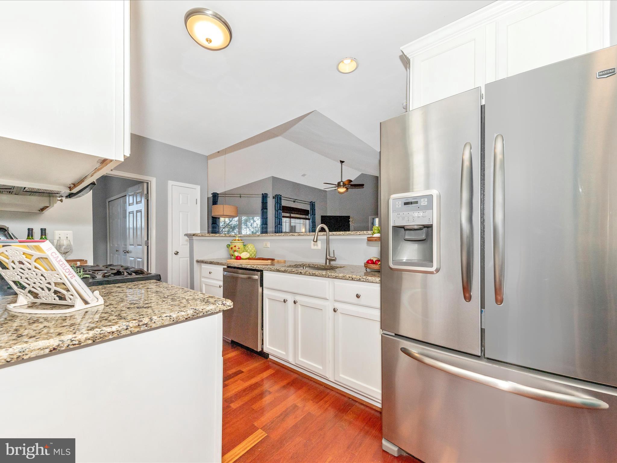 12705 Found Stone Road, Unit 7302 Germantown, MD 20876 - Photo 15 of 54 Kitchen