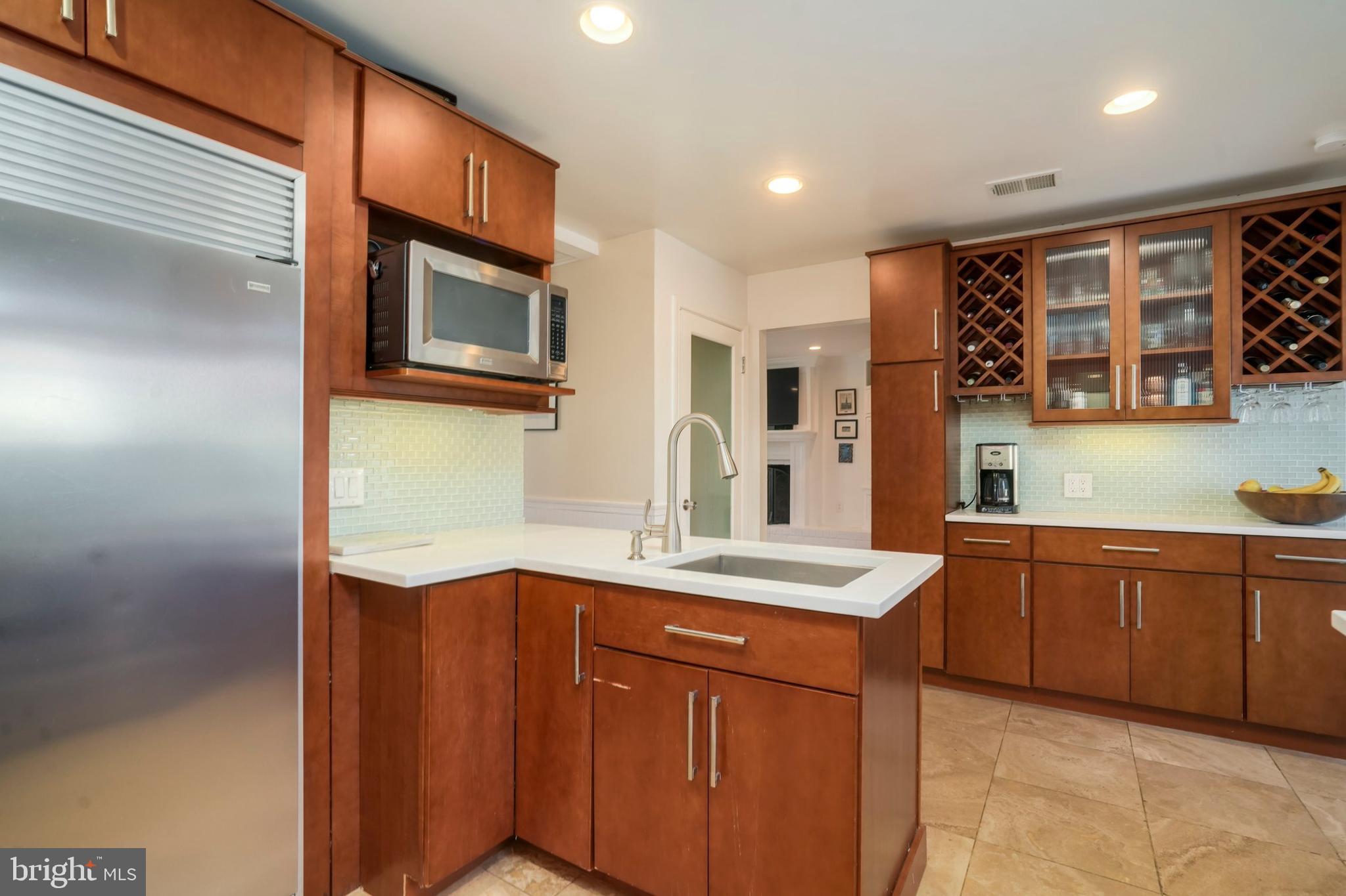 2524 Heathcliff Lane Reston, VA 20191 - Photo 11 of 33