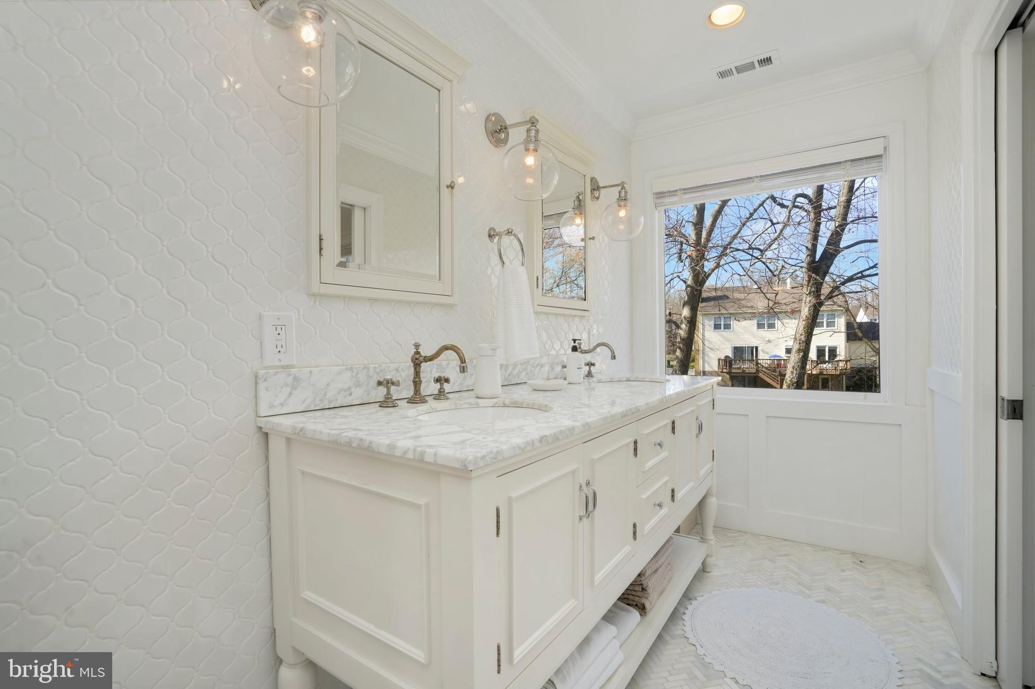 2524 Heathcliff Lane Reston, VA 20191 - Photo 17 of 33