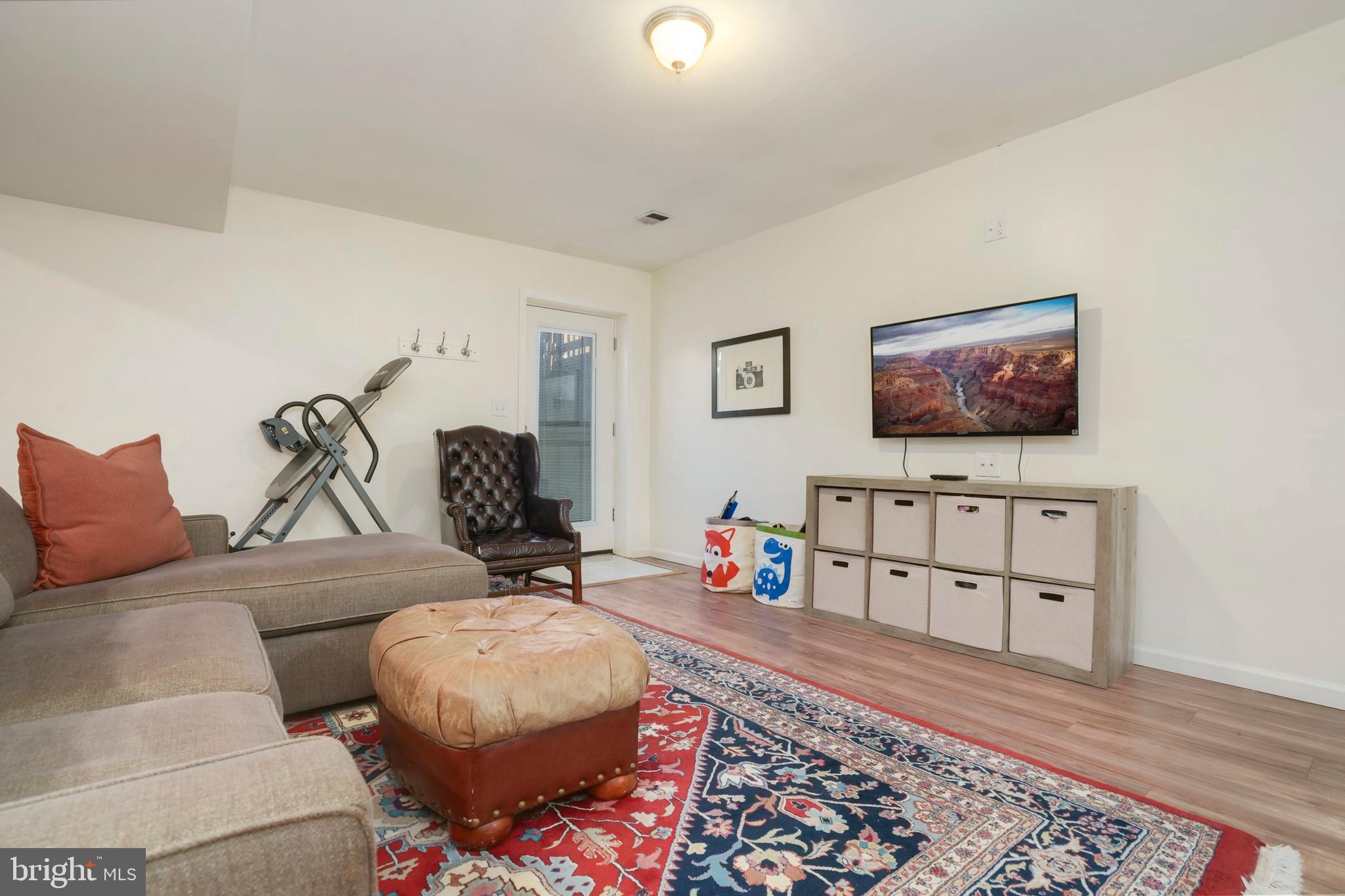 2524 Heathcliff Lane Reston, VA 20191 - Photo 22 of 33