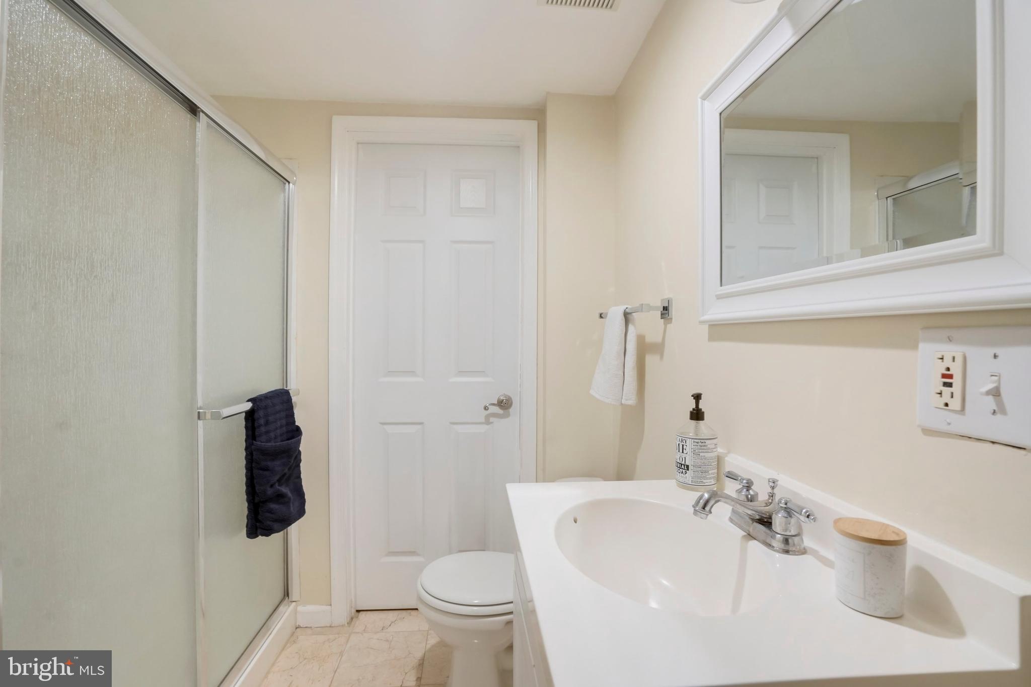 2524 Heathcliff Lane Reston, VA 20191 - Photo 25 of 33