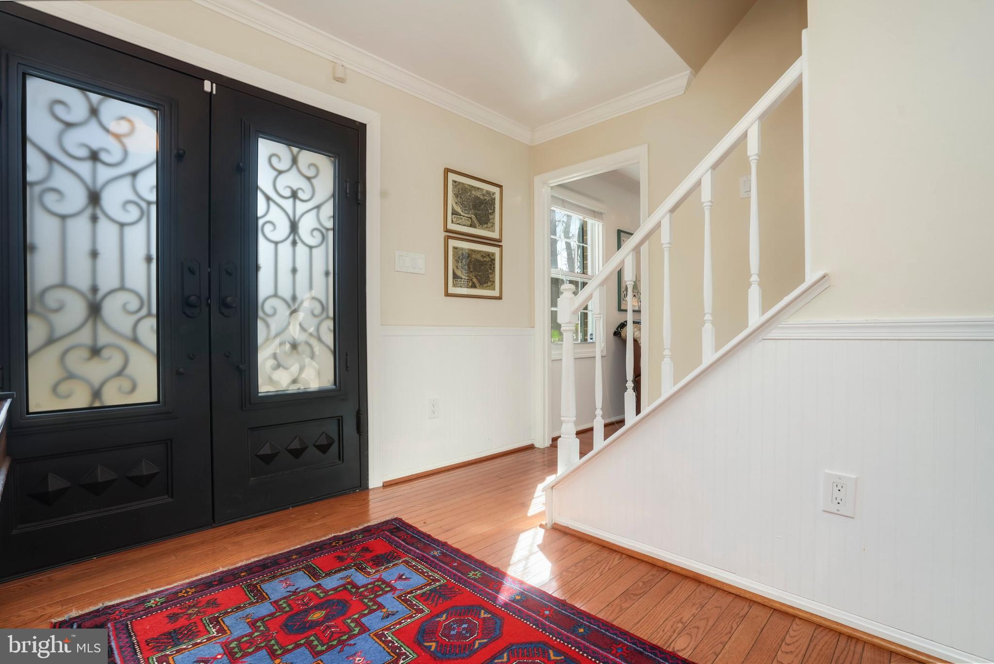 2524 Heathcliff Lane Reston, VA 20191 - Photo 3 of 33