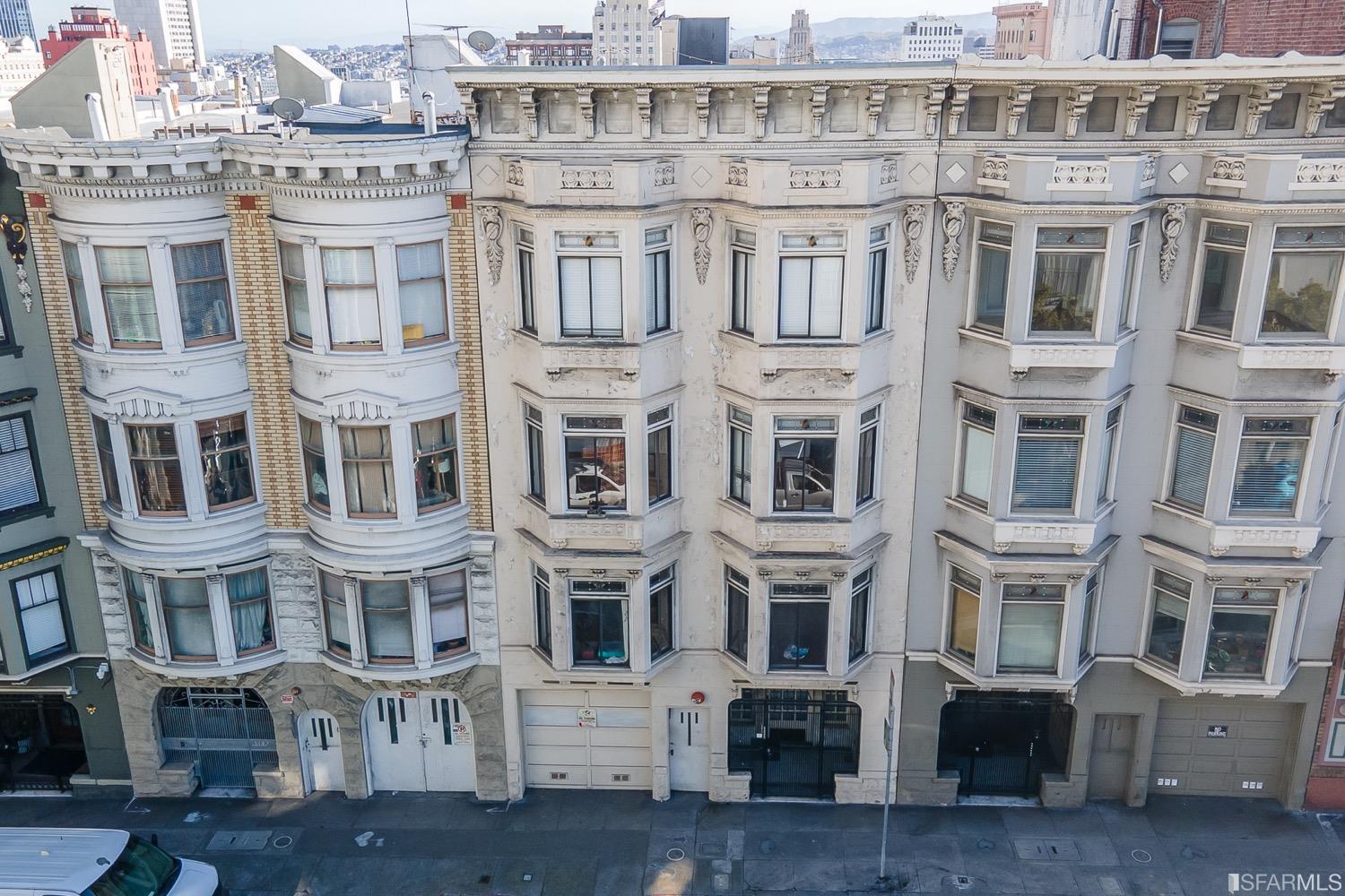 a large building with a lot of windows