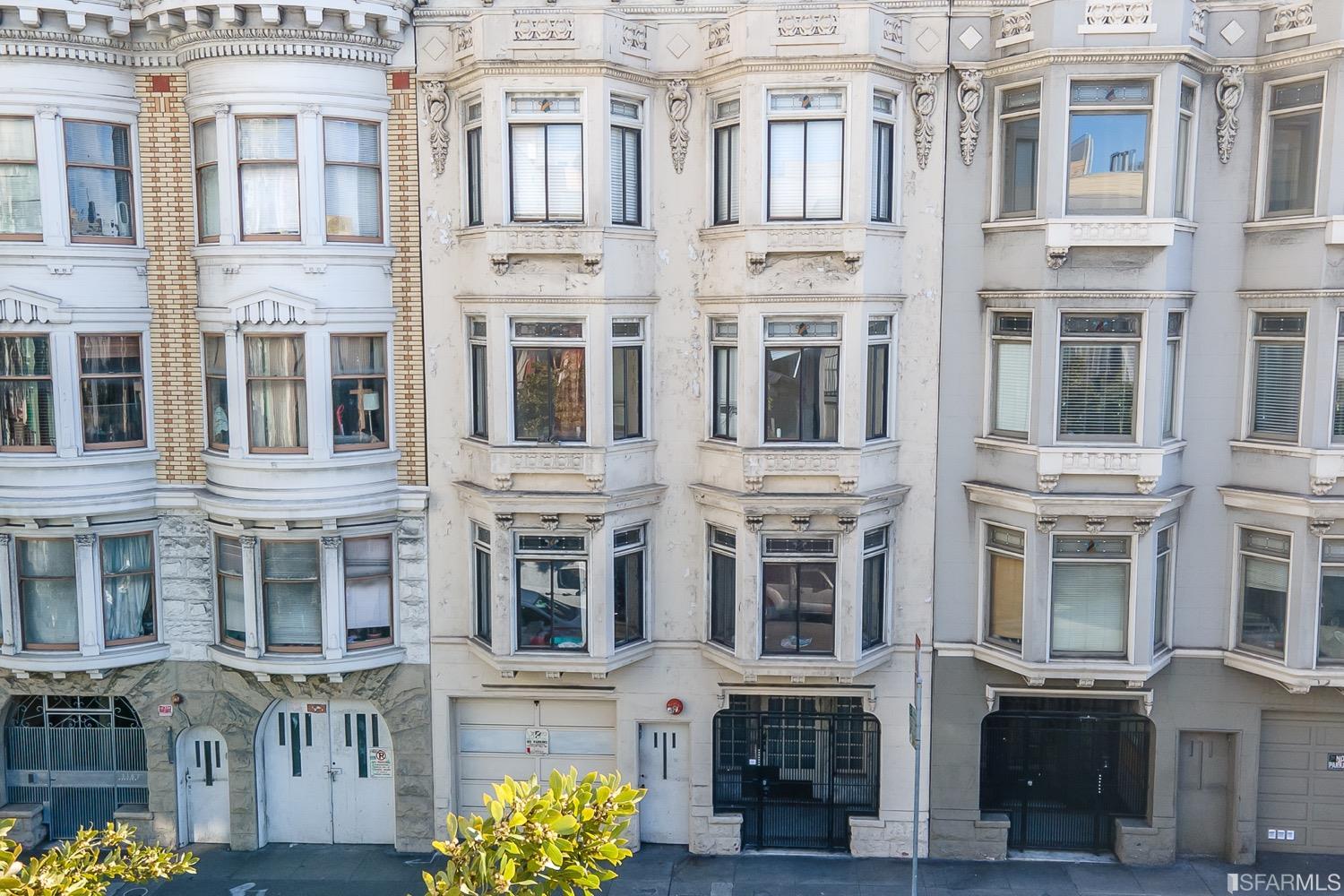 1175 Pine Street San Francisco, CA 94109 - Photo 2 of 22 a front view of a building