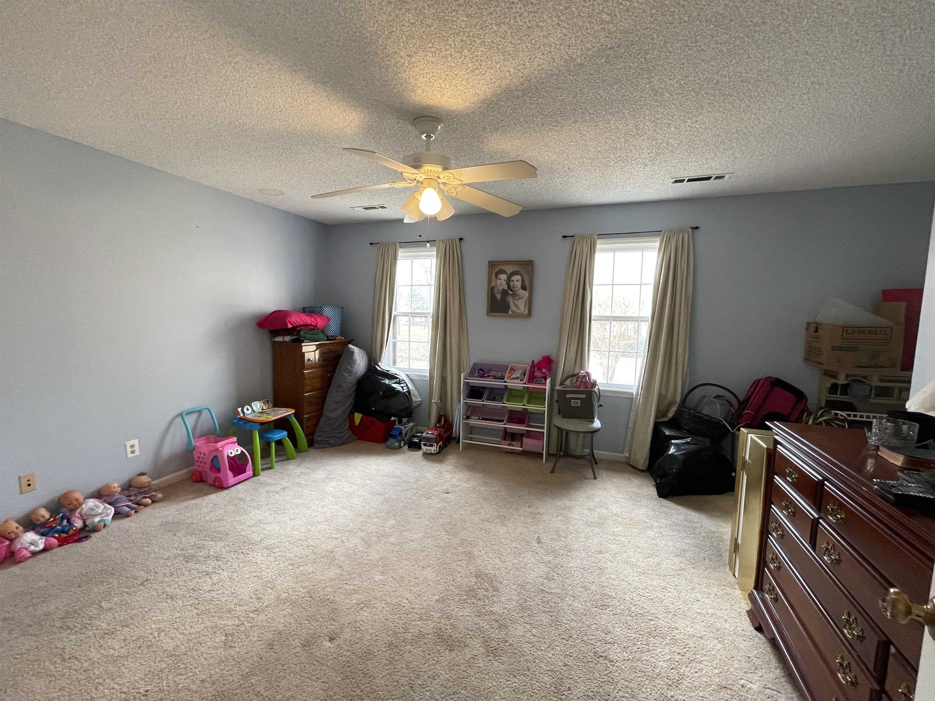 4580 Shadowlawn Road Bartlett, TN 38002 - Photo 25 of 37 a view of a livingroom with toys