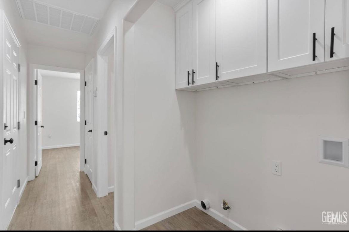 Undisclosed Address Bakersfield, CA 93313 - Photo 6 of 11 a view of an empty room