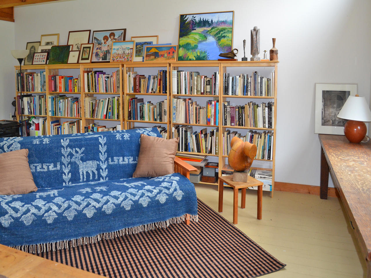 174-180 Back Shore Road Round Pond, ME 04564 - Photo 9 of 29 Bookshelf 2 1280