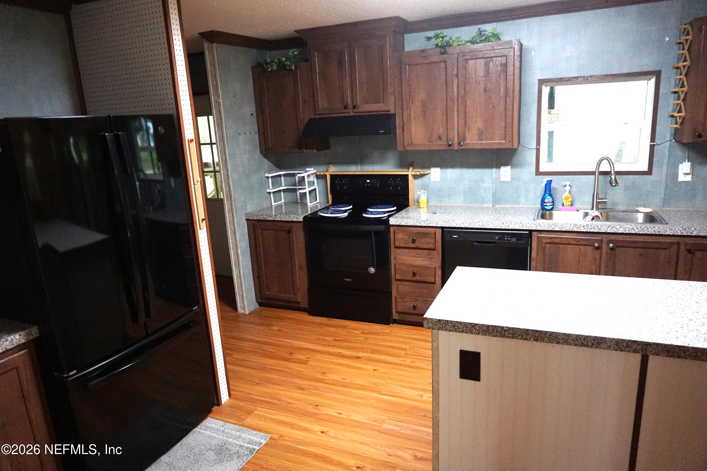 12240 Northwest 225th Road, Unit COUNTY Starke, FL 32091 - Photo 9 of 19 Kitchen