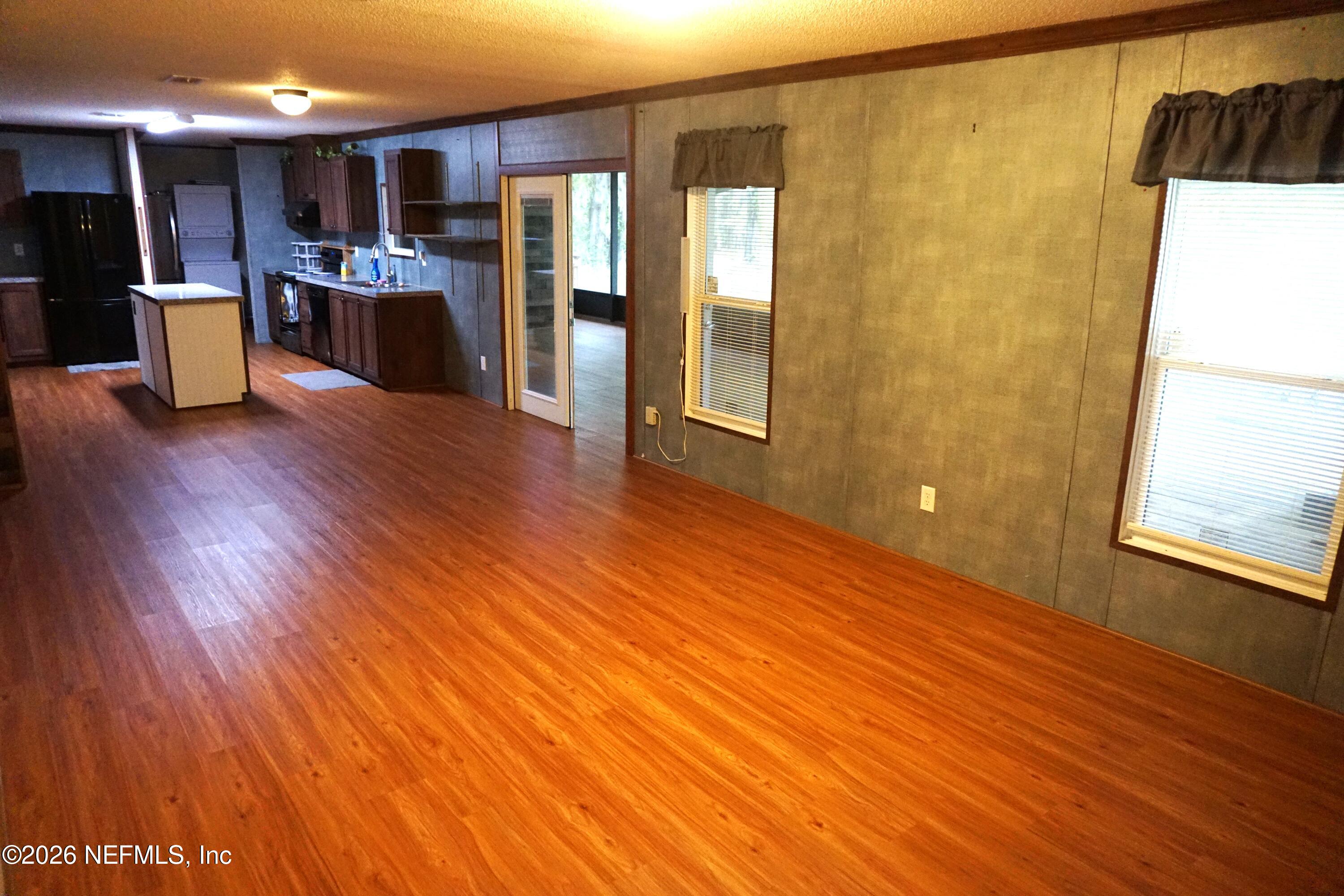 12240 Northwest 225th Road, Unit COUNTY Starke, FL 32091 - Photo 10 of 19 Dining Room & Kitchen View