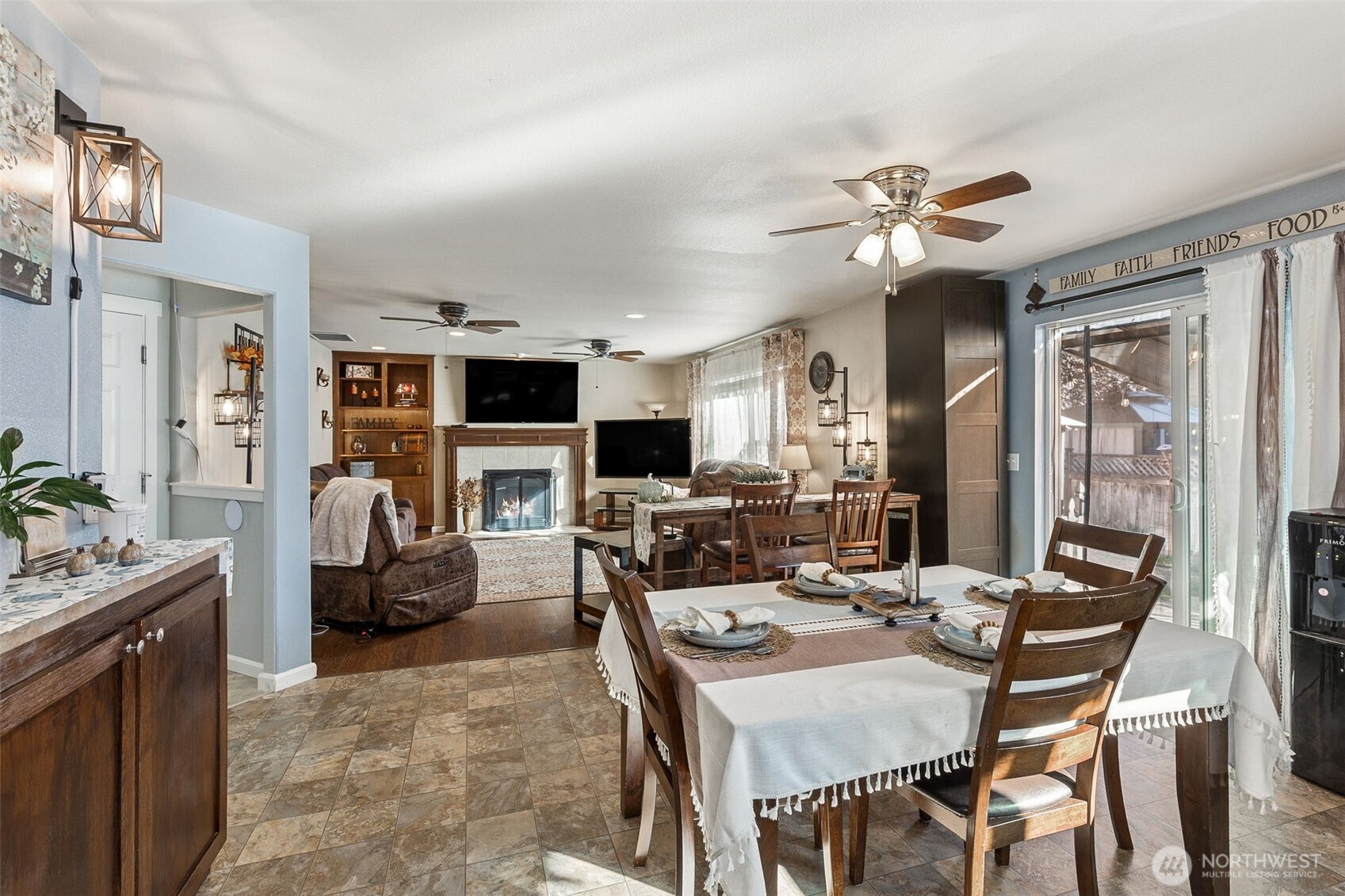 7074 Inlay Street Southeast Lacey, WA 98513 - Photo 7 of 28 a view of a dining room with furniture
