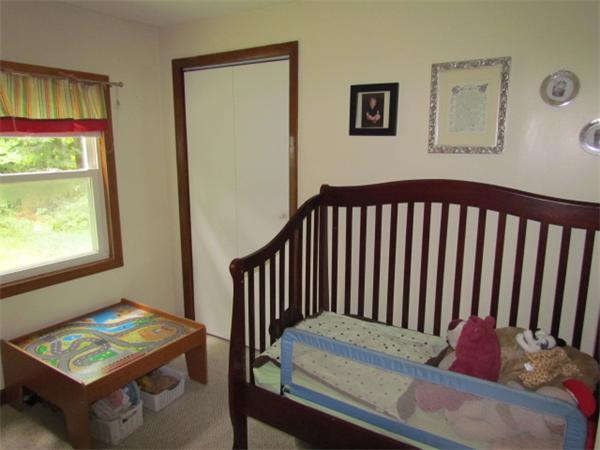 56 Sylvan Road Uxbridge, MA 01569 - Photo 14 of 16 Gallery Image 14