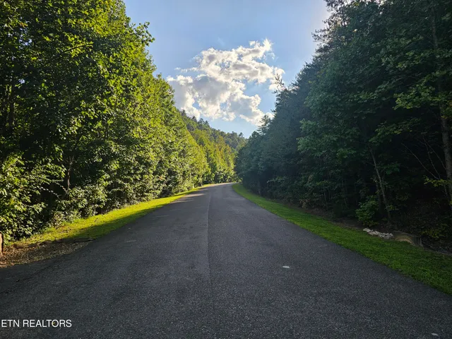 $249,900 | 231 Low Gap Trail, Townsend, TN 37882